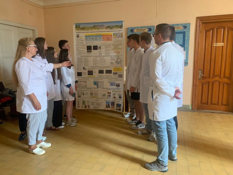 Ознайомлення студентів 4-го курсу стоматологічного факультету ЛНМУ імені Данила Галицького з досягненнями НАМН України у зв’язку з 30-річним ювілеєм (08.09.2023 р.)